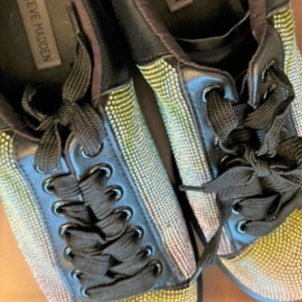Silver 'rhinestones' and black sneakers - Picture 3 of 8